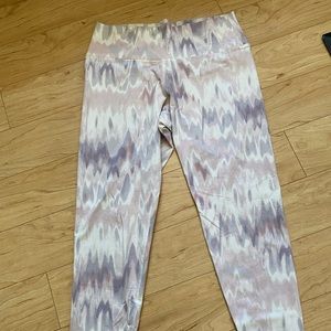 Old Navy Balance Legging in Power Soft Go Dry Fabric - pastel tie dye